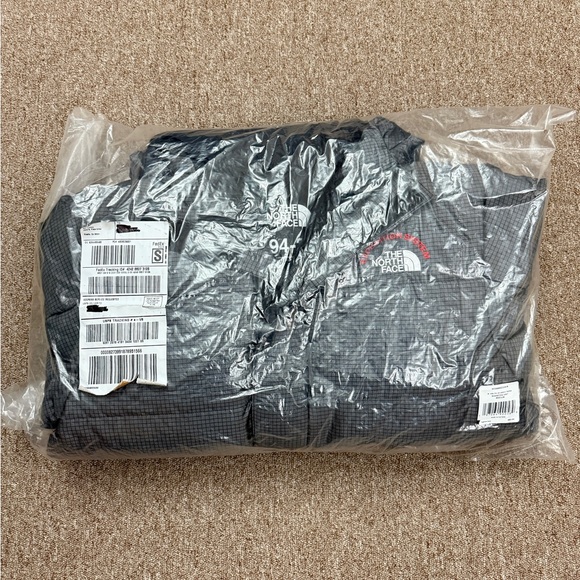 The North Face Men’s HMLYN 30th Anniversary Parka size Medium - Picture 1 of 7